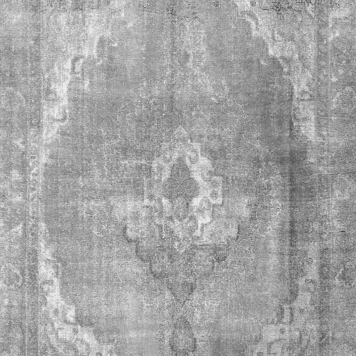 Serging Thickness of Machine Washable Persian Gray Traditional Rug, wshtr3288gry
