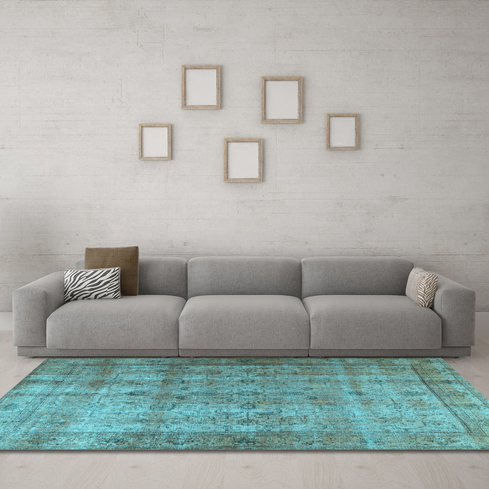 Machine Washable Persian Light Blue Traditional Rug in a Living Room, wshtr3289lblu