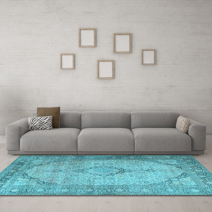 Machine Washable Persian Light Blue Traditional Rug in a Living Room, wshtr3290lblu