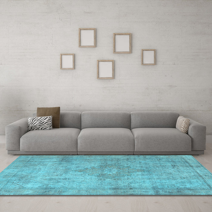 Machine Washable Persian Light Blue Traditional Rug in a Living Room, wshtr3291lblu
