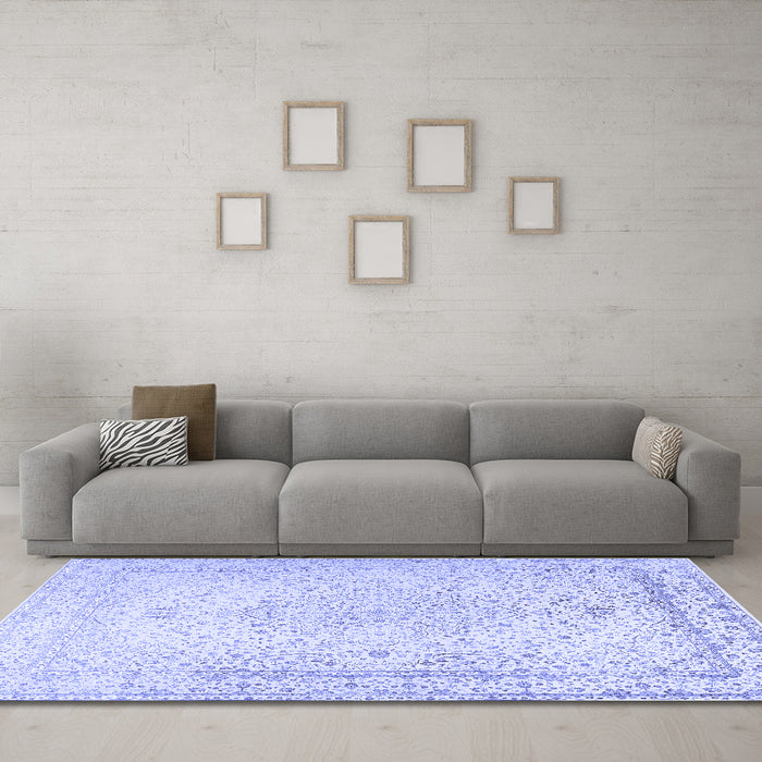 Machine Washable Persian Blue Traditional Rug in a Living Room, wshtr3294blu