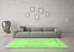 Machine Washable Persian Green Traditional Area Rugs in a Living Room,, wshtr3294grn