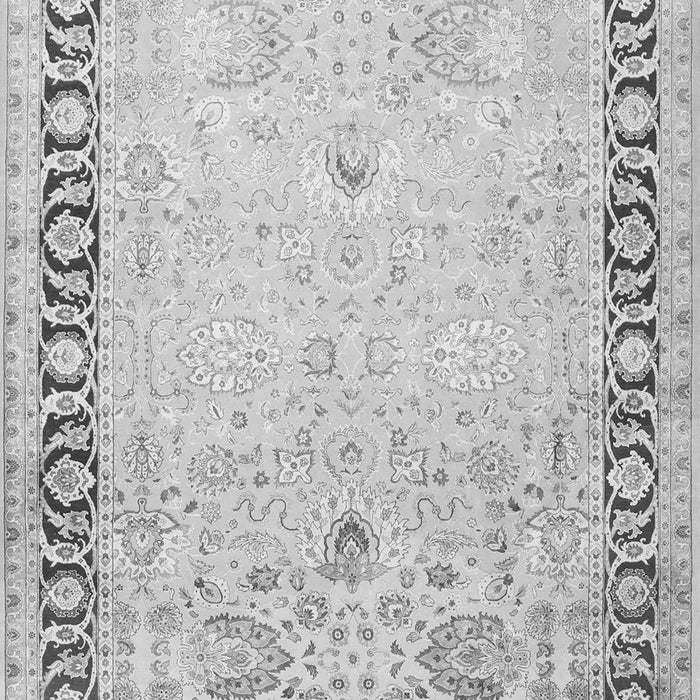 Serging Thickness of Machine Washable Persian Gray Traditional Rug, wshtr3295gry