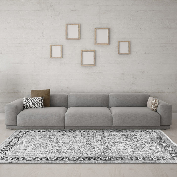 Machine Washable Persian Gray Traditional Rug in a Living Room,, wshtr3297gry