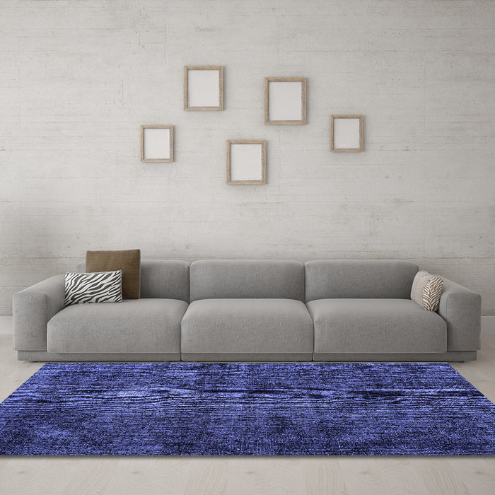 Machine Washable Persian Blue Traditional Rug in a Living Room, wshtr3302blu
