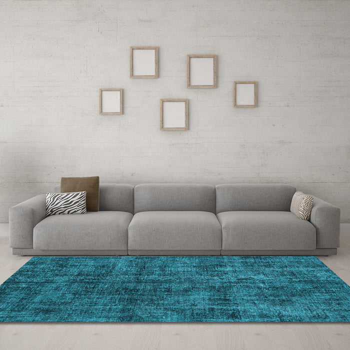 Machine Washable Persian Light Blue Traditional Rug in a Living Room, wshtr3303lblu