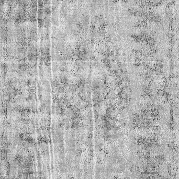 Serging Thickness of Machine Washable Persian Gray Traditional Rug, wshtr3307gry