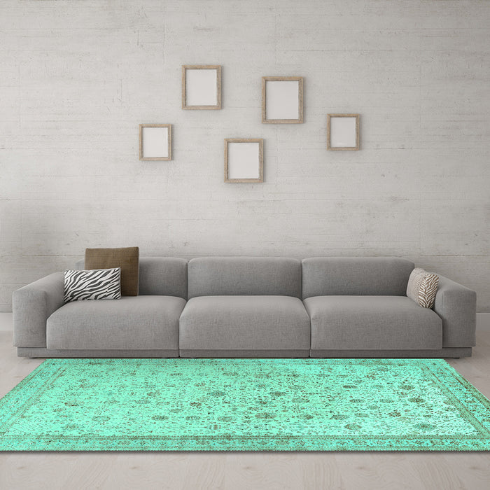 Machine Washable Persian Turquoise Traditional Area Rugs in a Living Room,, wshtr3309turq