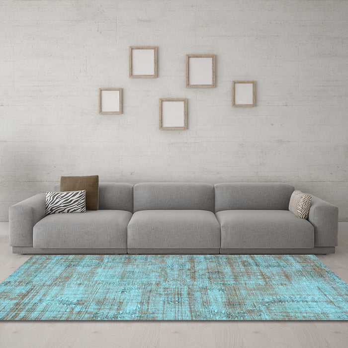 Machine Washable Persian Light Blue Traditional Rug in a Living Room, wshtr3313lblu