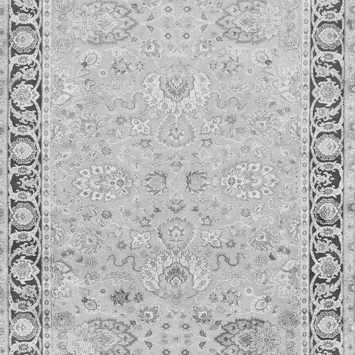 Serging Thickness of Machine Washable Persian Gray Traditional Rug, wshtr3316gry