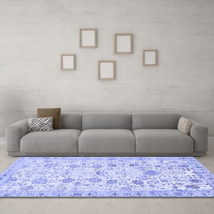 Machine Washable Persian Blue Traditional Rug in a Living Room, wshtr3317blu