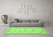 Machine Washable Persian Green Traditional Area Rugs in a Living Room,, wshtr3317grn