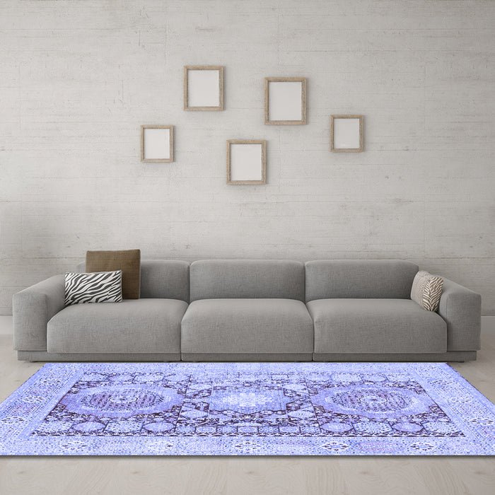Machine Washable Persian Blue Traditional Rug in a Living Room, wshtr331blu