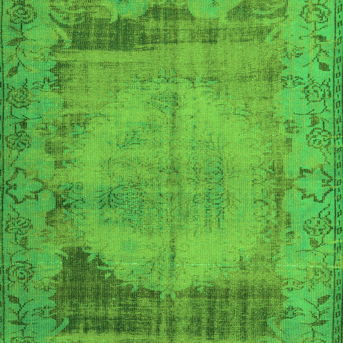 Serging Thickness of Machine Washable Persian Green Traditional Area Rugs, wshtr3324grn