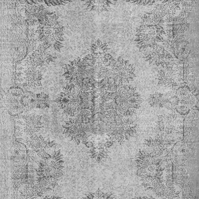 Serging Thickness of Machine Washable Persian Gray Traditional Rug, wshtr3329gry