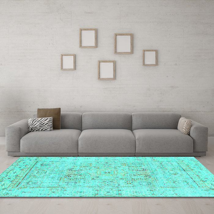 Machine Washable Oriental Turquoise Traditional Area Rugs in a Living Room,, wshtr332turq