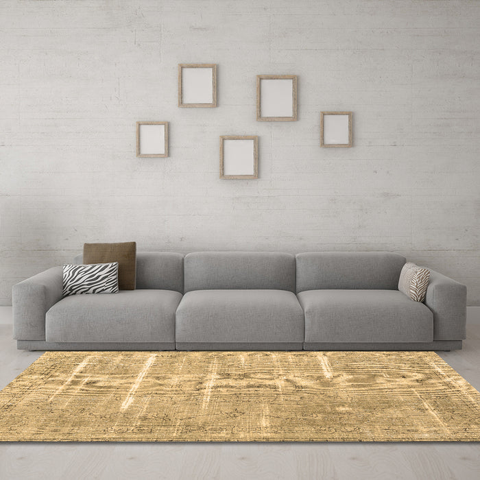 Machine Washable Persian Brown Traditional Rug in a Living Room,, wshtr3330brn