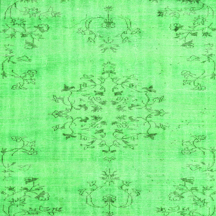 Serging Thickness of Machine Washable Persian Green Traditional Area Rugs, wshtr3332grn