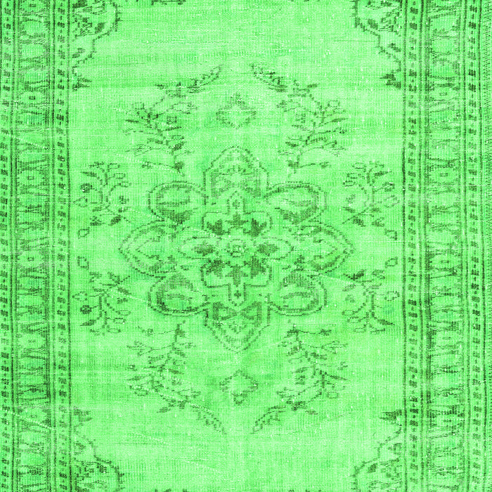 Serging Thickness of Machine Washable Persian Green Traditional Area Rugs, wshtr3333grn