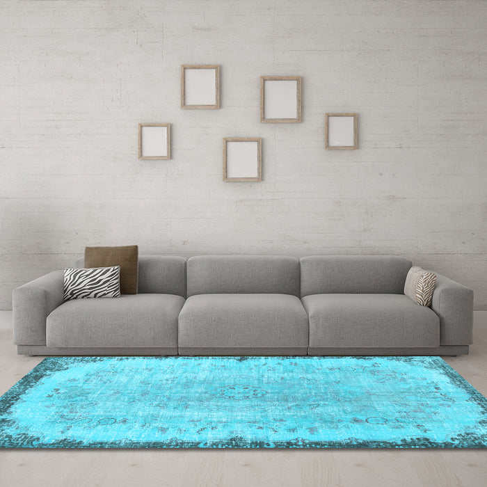 Machine Washable Persian Light Blue Traditional Rug in a Living Room, wshtr3334lblu