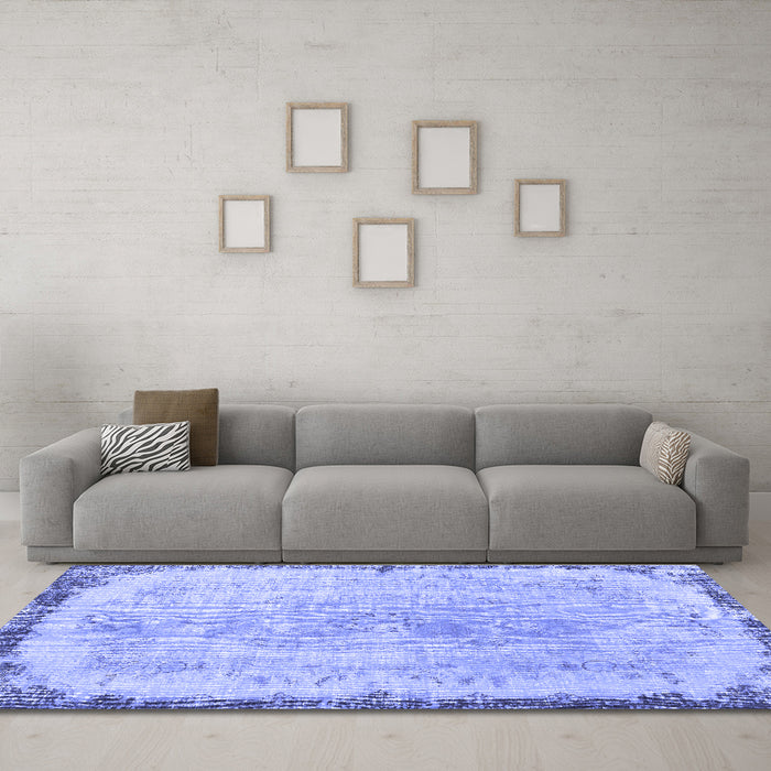 Machine Washable Persian Blue Traditional Rug in a Living Room, wshtr3334blu