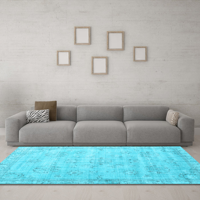 Machine Washable Persian Light Blue Traditional Rug in a Living Room, wshtr3335lblu