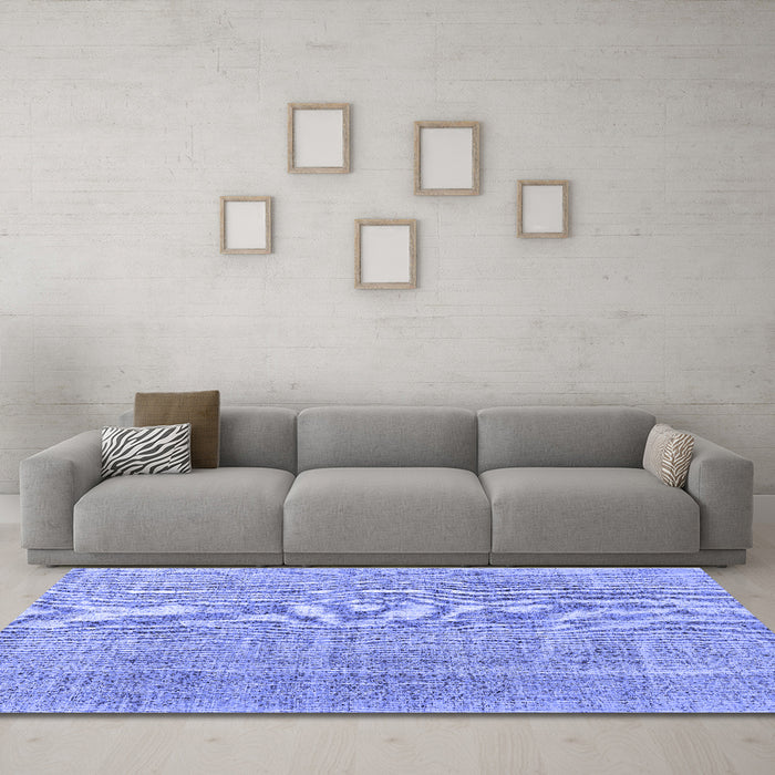 Machine Washable Persian Blue Traditional Rug in a Living Room, wshtr3336blu