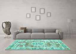 Machine Washable Persian Turquoise Traditional Area Rugs in a Living Room,, wshtr333turq
