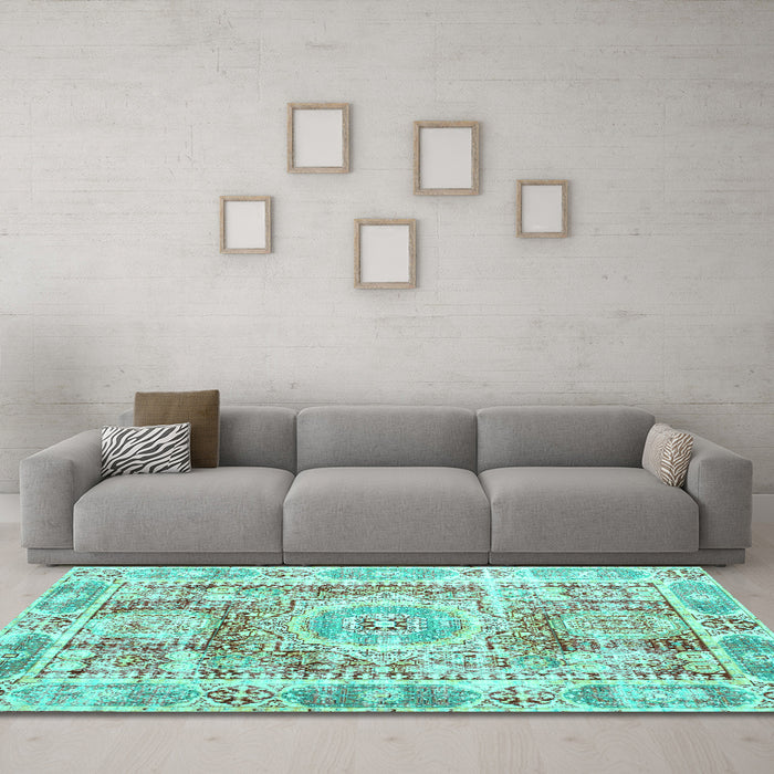Machine Washable Persian Turquoise Traditional Area Rugs in a Living Room,, wshtr333turq