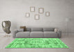 Machine Washable Persian Emerald Green Traditional Area Rugs in a Living Room,, wshtr333emgrn