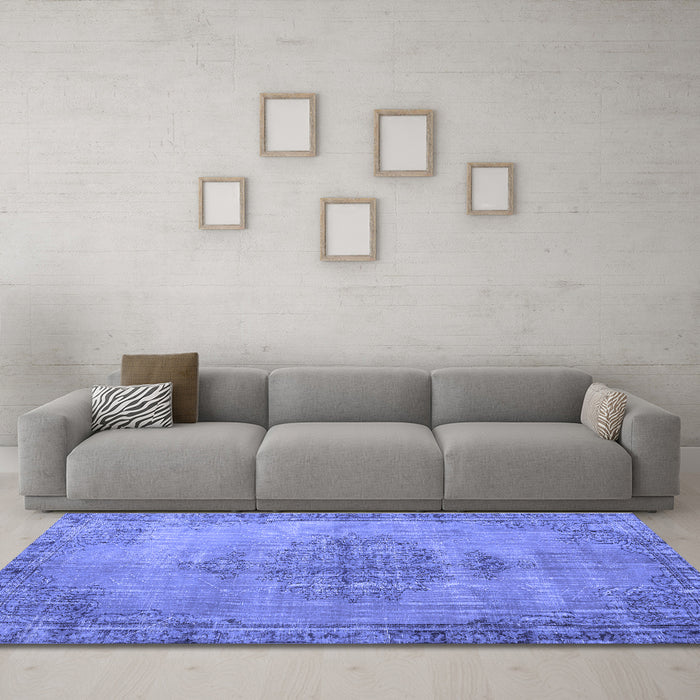 Machine Washable Persian Blue Traditional Rug in a Living Room, wshtr3340blu