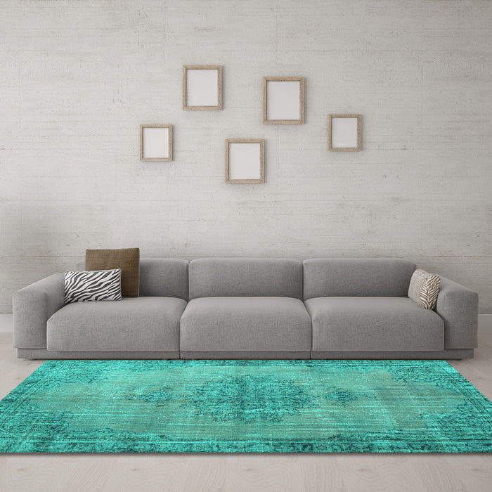 Machine Washable Persian Turquoise Traditional Area Rugs in a Living Room,, wshtr3340turq