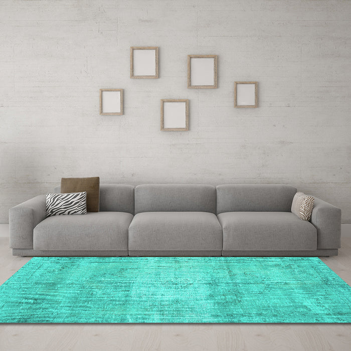 Machine Washable Persian Turquoise Traditional Area Rugs in a Living Room,, wshtr3341turq
