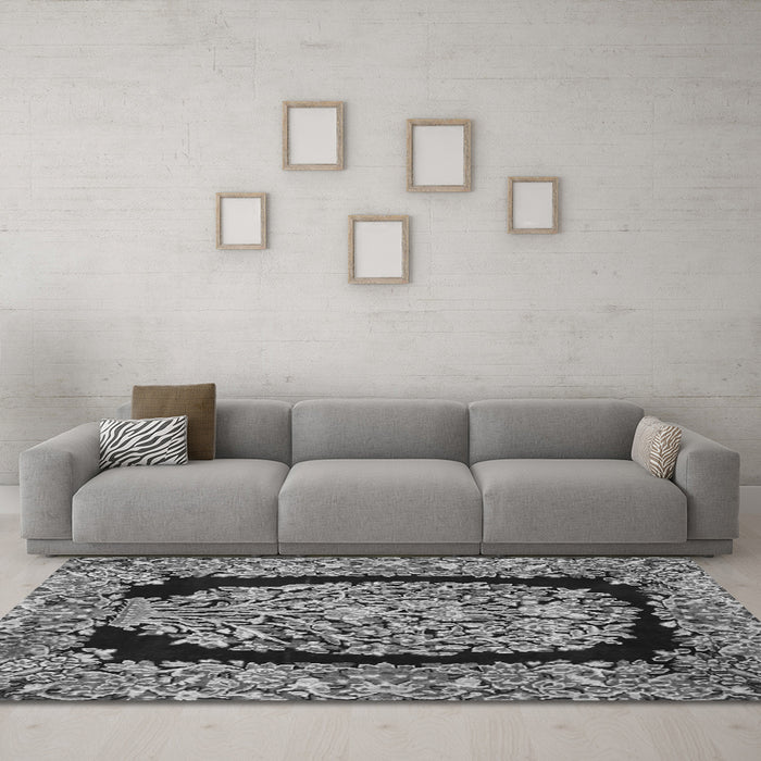 Machine Washable Persian Gray Traditional Rug in a Living Room,, wshtr3348gry