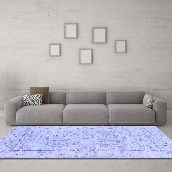Machine Washable Persian Blue Traditional Rug in a Living Room, wshtr334blu