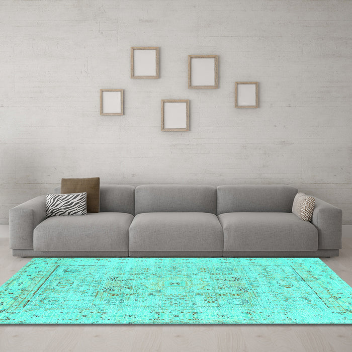 Machine Washable Persian Turquoise Traditional Area Rugs in a Living Room,, wshtr334turq