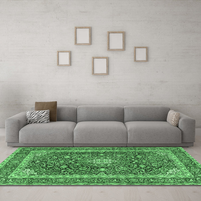 Machine Washable Medallion Emerald Green Traditional Area Rugs in a Living Room,, wshtr3350emgrn