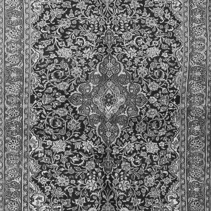 Serging Thickness of Machine Washable Persian Gray Traditional Rug, wshtr3351gry