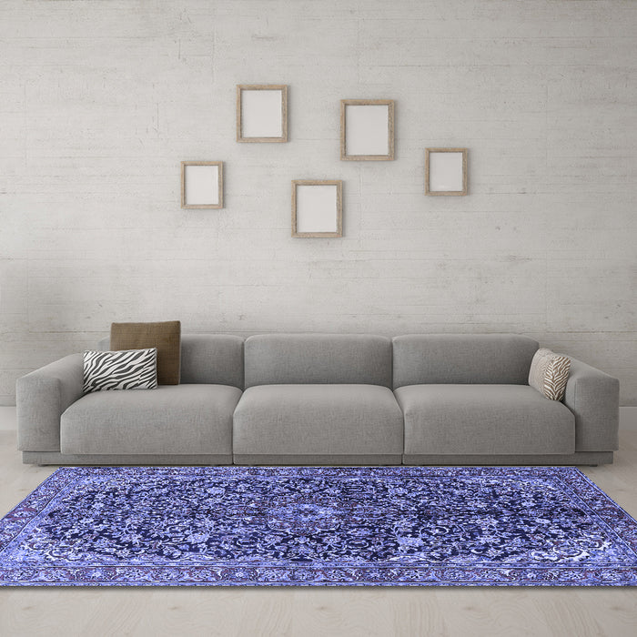 Machine Washable Persian Blue Traditional Rug in a Living Room, wshtr3351blu