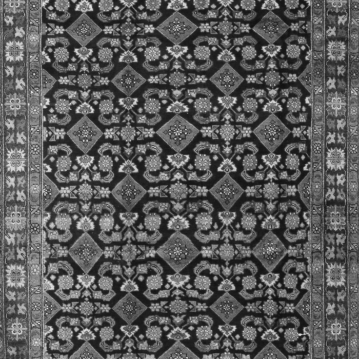 Serging Thickness of Machine Washable Persian Gray Traditional Rug, wshtr3354gry