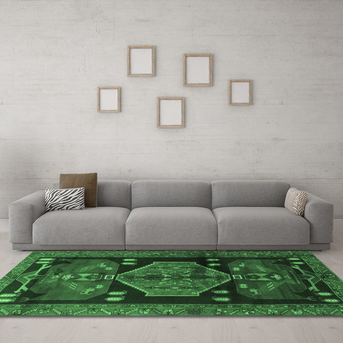 Machine Washable Animal Emerald Green Traditional Area Rugs in a Living Room,, wshtr3356emgrn