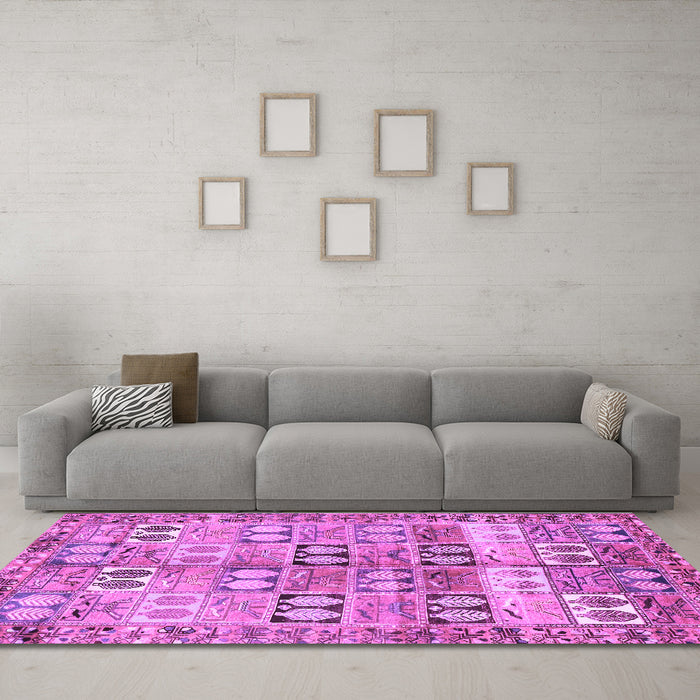 Machine Washable Persian Purple Traditional Area Rugs in a Living Room, wshtr3358pur