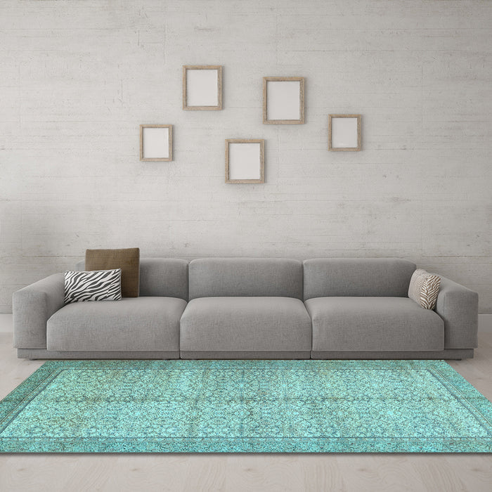 Machine Washable Persian Light Blue Traditional Rug in a Living Room, wshtr335lblu