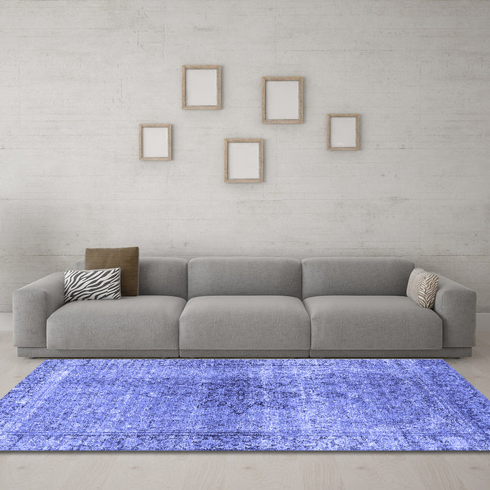 Machine Washable Persian Blue Traditional Rug in a Living Room, wshtr3364blu