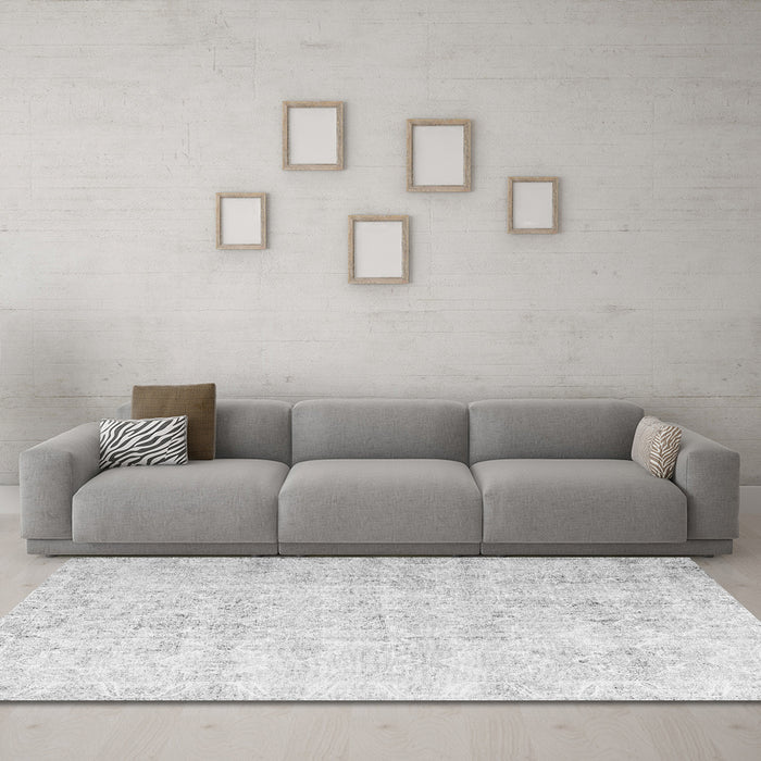Machine Washable Persian Gray Traditional Rug in a Living Room,, wshtr3365gry