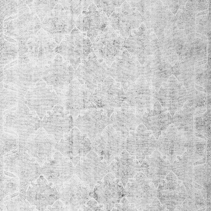 Serging Thickness of Machine Washable Persian Gray Traditional Rug, wshtr3365gry