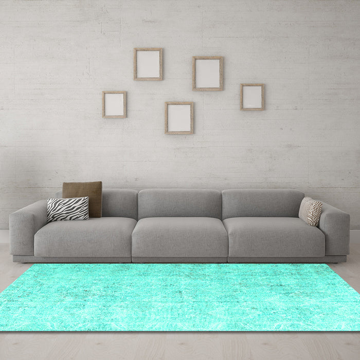 Machine Washable Persian Turquoise Traditional Area Rugs in a Living Room,, wshtr3365turq