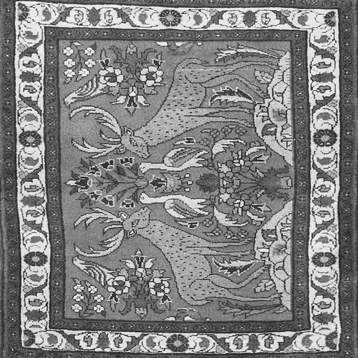 Serging Thickness of Animal Gray Traditional Rug, tr3371gry