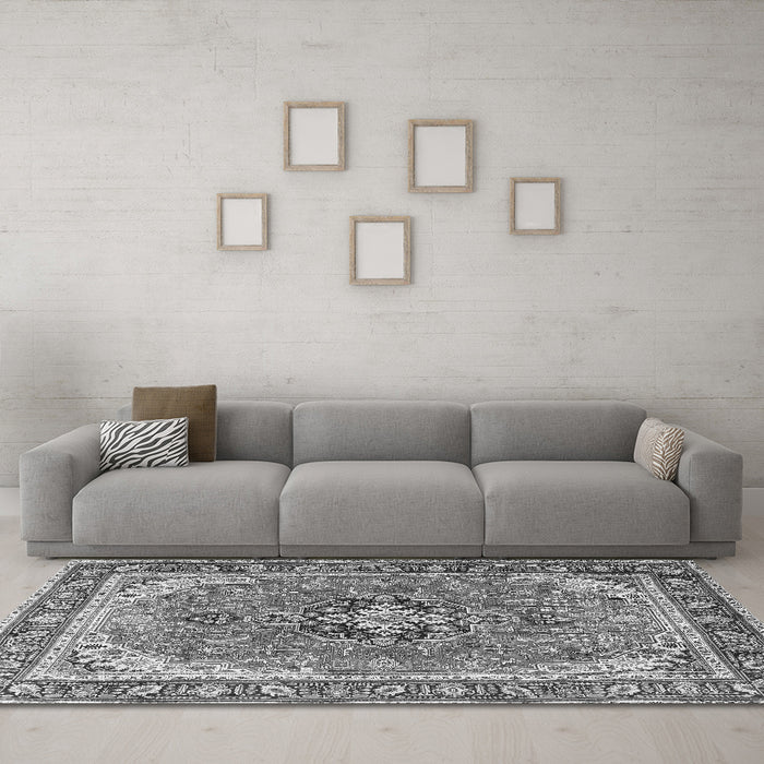 Machine Washable Persian Gray Traditional Rug in a Living Room,, wshtr3375gry