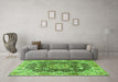 Machine Washable Persian Green Traditional Area Rugs in a Living Room,, wshtr3376grn